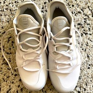 Brand New Nike Air Max tennis shoes